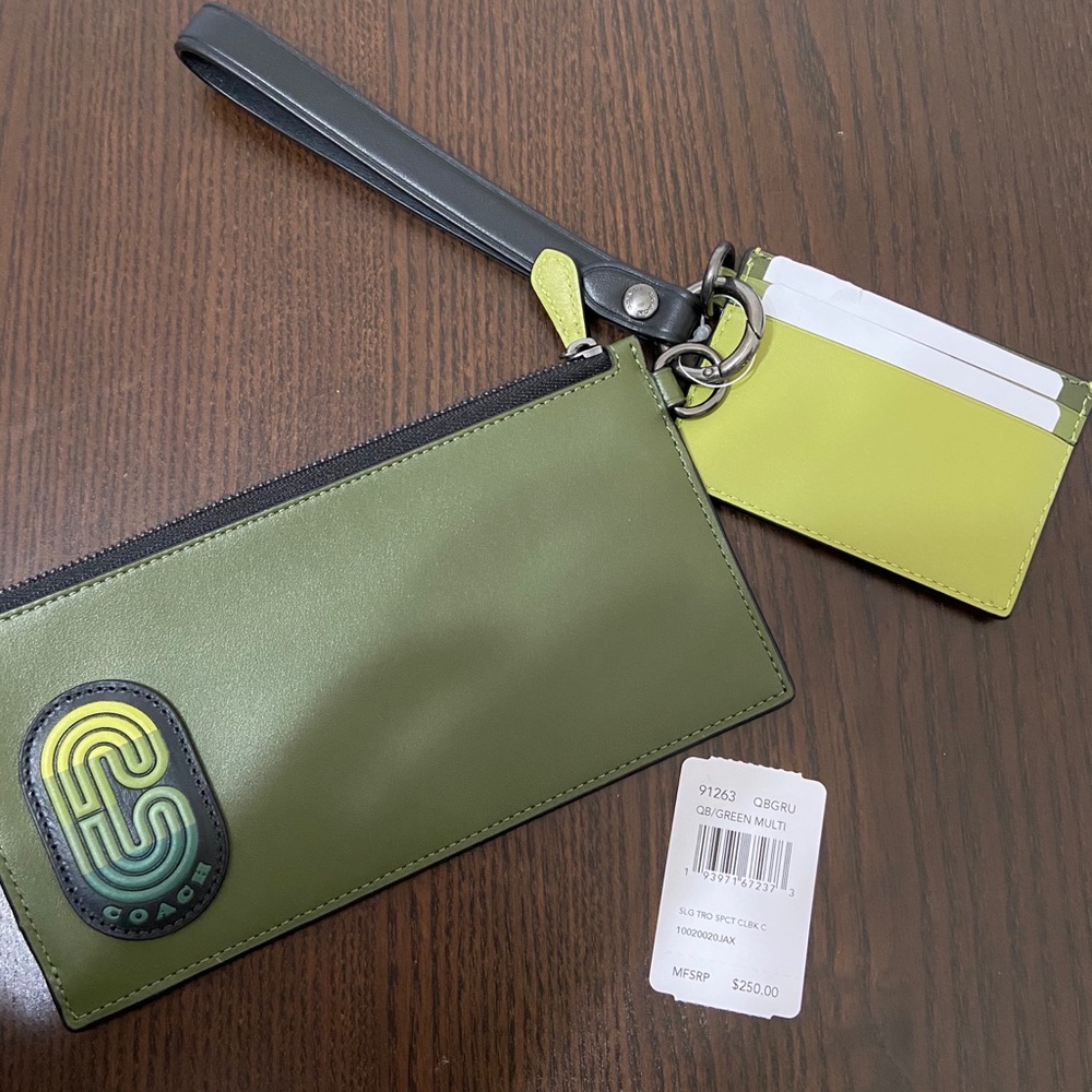 Coach wristlet wallet and card holder
